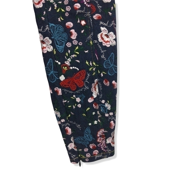 Cinq a Sept  Eva-Marie Embroided Jean Size 2 Retail  $395 - Picture 8 of 11